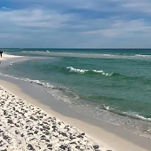 https://cottages-of-crystal-beach-sea-la-vie.hotels-destin.com